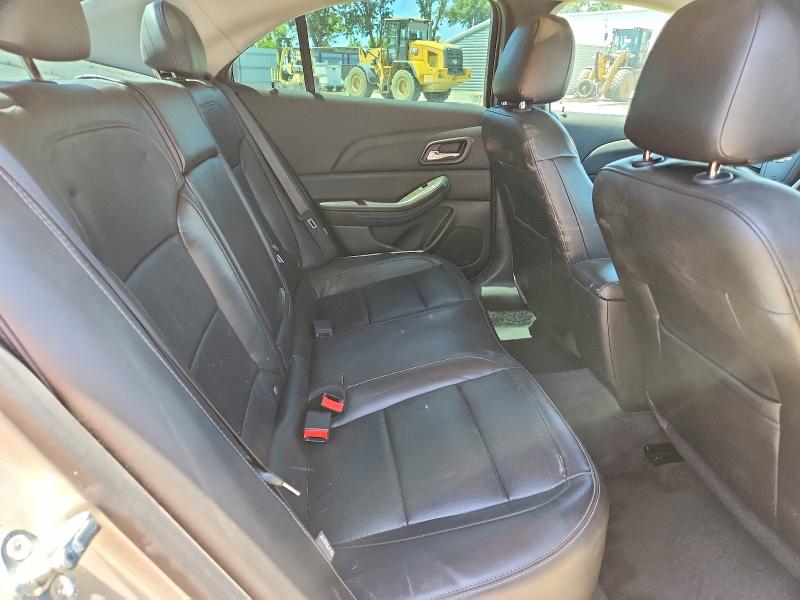 56105686 :رقم المزاد ، 1G11E5SA3GF102157 vin ، 2016 Chevrolet Malibu Limited مزاد بيع