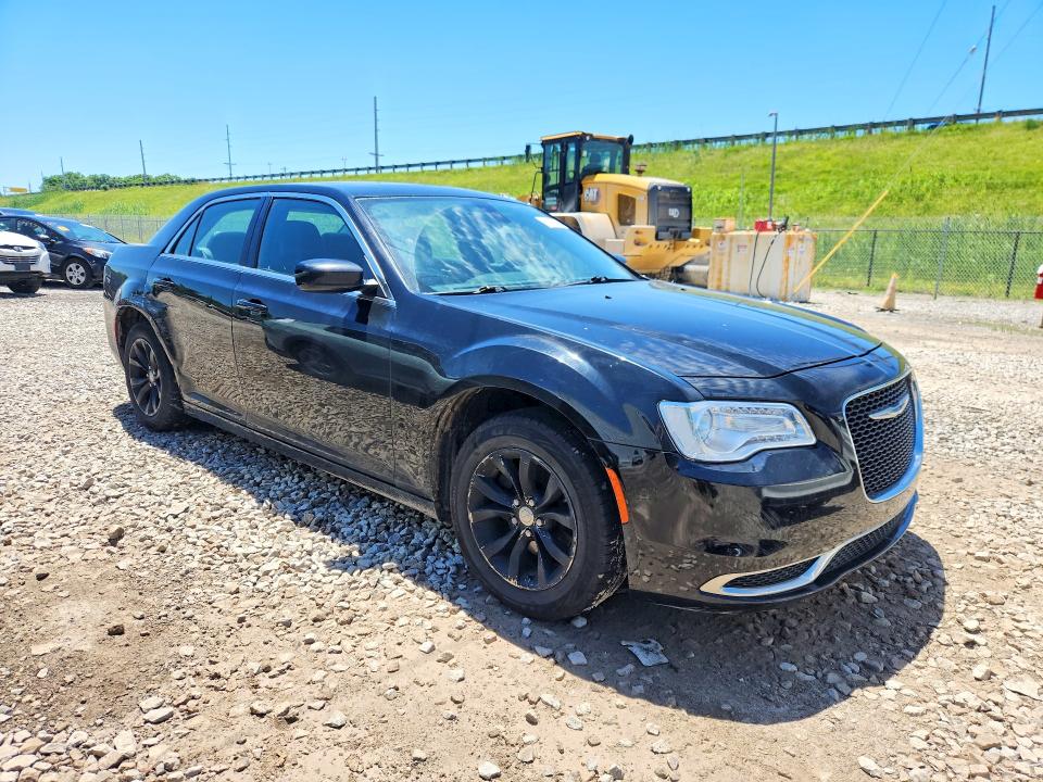 Aukcja sprzedaży 2015 Chrysler 300, vin: 2C3CCAAG0FH882317, numer aukcji: 58185566