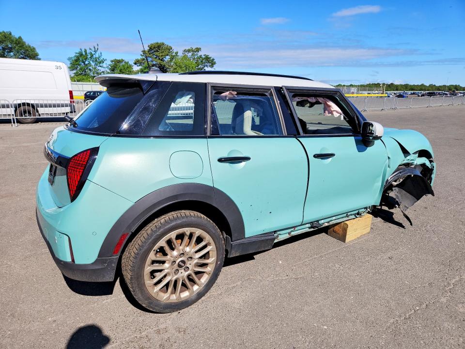 57252226 :رقم المزاد ، WMW53GD06T2Y03904 vin ، 2026 Mini Cooper مزاد بيع