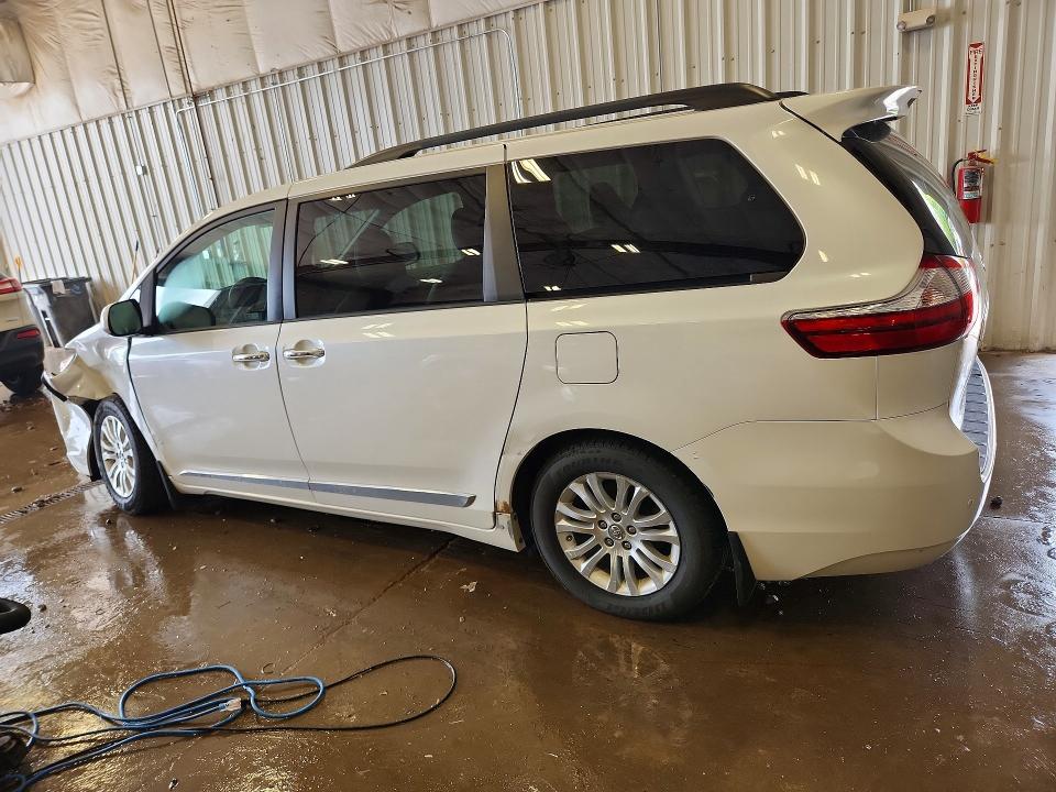 2015 Toyota Sienna მანქანა იყიდება აუქციონზე, vin: 5TDYK3DC0FS627550, აუქციონის ნომერი: 56439856
