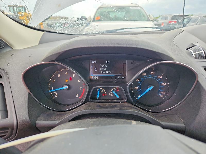 2013 Ford Escape მანქანა იყიდება აუქციონზე, vin: 1FMCU9GX4DUC81545, აუქციონის ნომერი: 58713866