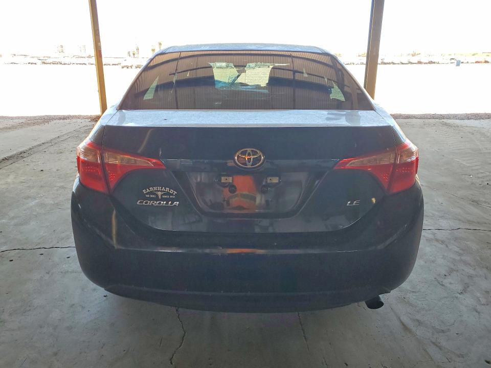 Auction sale of the 2018 Toyota Corolla, vin: 5YFBURHE9JP801695, lot number: 55708626