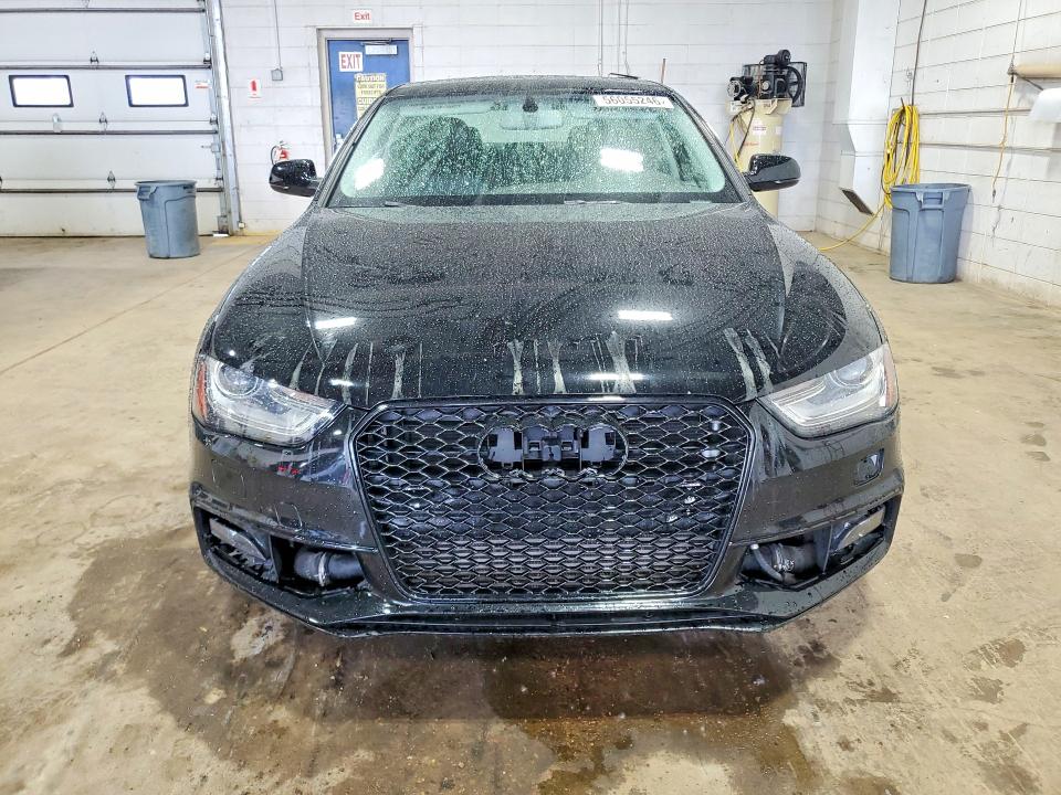 56055246 :رقم المزاد ، WAUBFAFL3FN044579 vin ، 2015 Audi A4 مزاد بيع