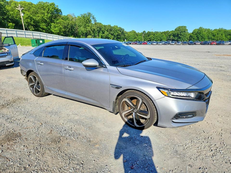 Auction sale of the 2020 Honda Accord, vin: 1HGCV1F39LA125844, lot number: 55948236