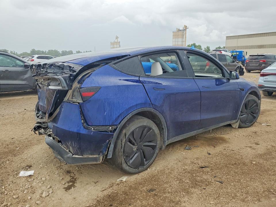 58561256 :رقم المزاد ، 7SAYGDEE2TF424766 vin ، 2026 Tesla Model Y مزاد بيع
