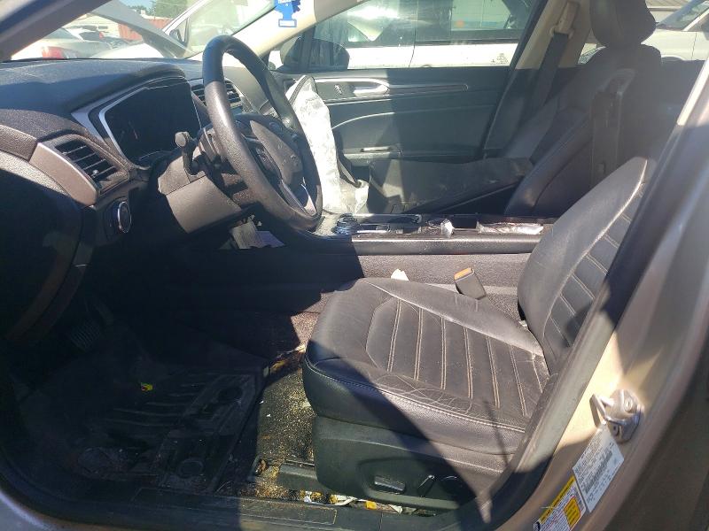 54826116 :رقم المزاد ، 3FA6P0T91HR136462 vin ، 2017 Ford Fusion مزاد بيع