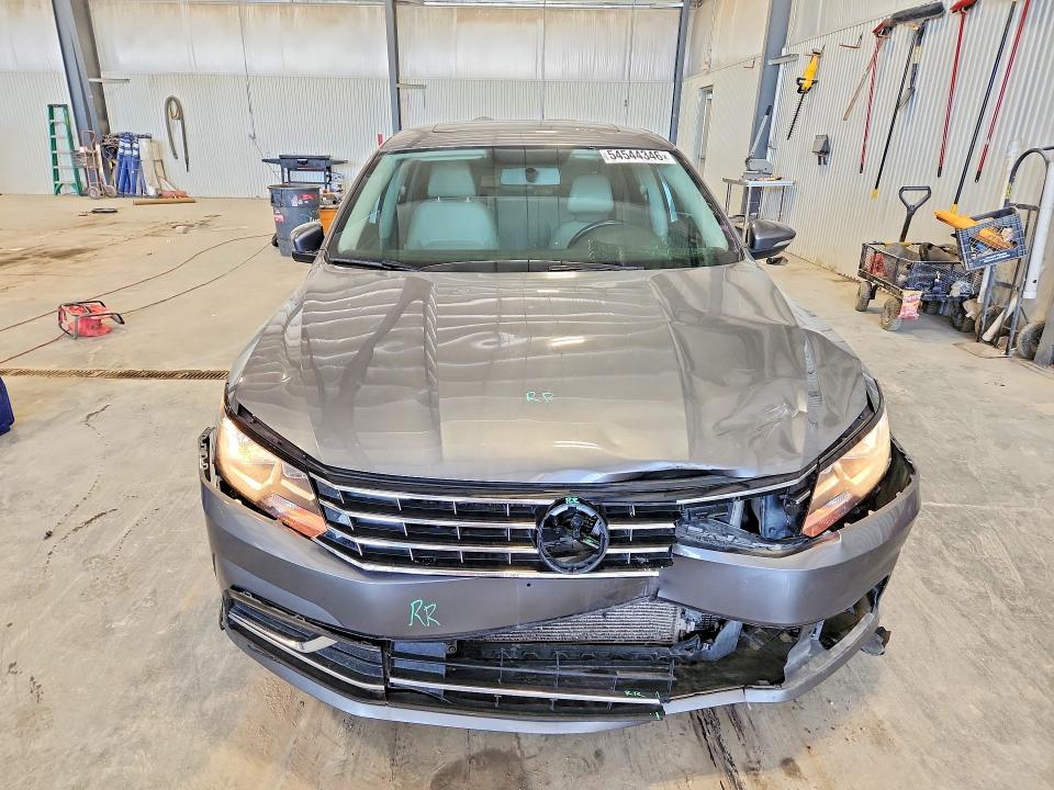Продаж на аукціоні авто 2019 Volkswagen Passat, vin: 1VWLA7A38KC012097, номер лоту: 54544346