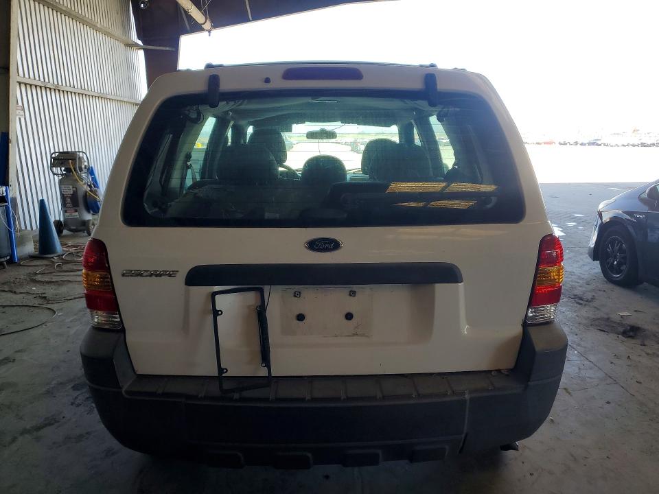 56148856 :رقم المزاد ، 1FMYU02Z26KA87007 vin ، 2006 Ford Escape مزاد بيع