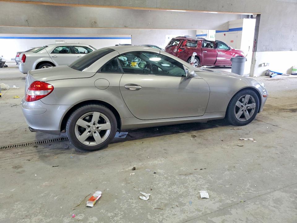 Aukcja sprzedaży 2006 Mercedes-benz Slk, vin: WDBWK54F86F118687, numer aukcji: 55873096
