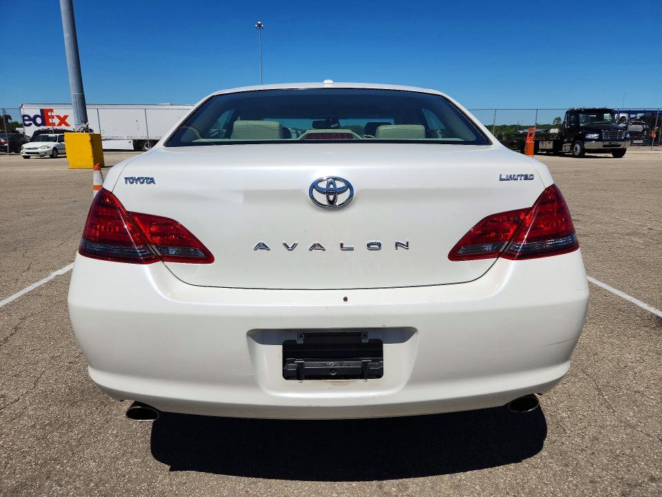 2010 Toyota Avalon მანქანა იყიდება აუქციონზე, vin: 4T1BK3DB0AU352355, აუქციონის ნომერი: 55757256