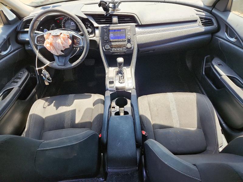 55656426 :رقم المزاد ، 2HGFC2F56JH521366 vin ، 2018 Honda Civic مزاد بيع
