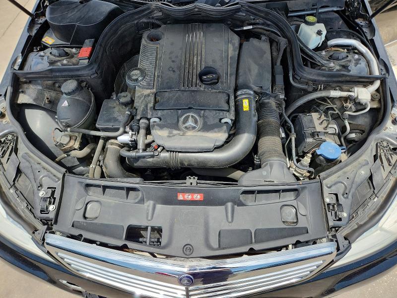 Продаж на аукціоні авто 2013 Mercedes-benz C, vin: WDDGF4HB5DR263683, номер лоту: 58829876