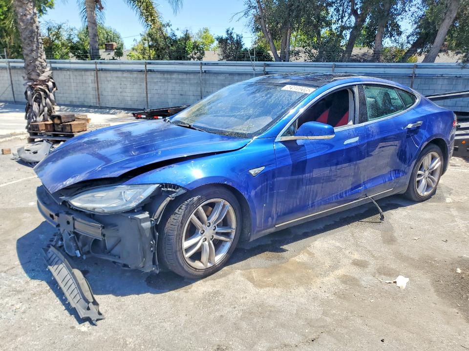 2015 Tesla Model S მანქანა იყიდება აუქციონზე, vin: 5YJSA1E20FF114287, აუქციონის ნომერი: 52920206