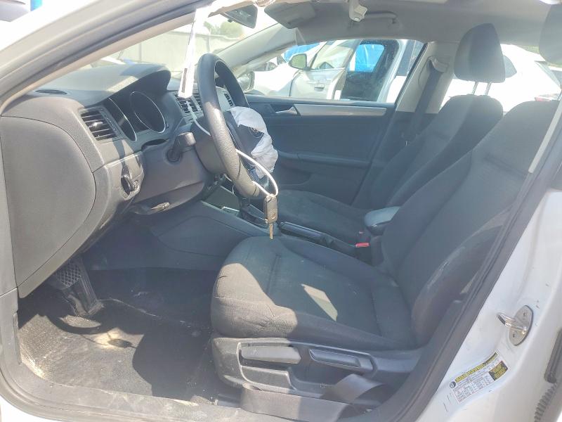 56137826 :رقم المزاد ، 3VW267AJ6GM213627 vin ، 2016 Volkswagen Jetta مزاد بيع