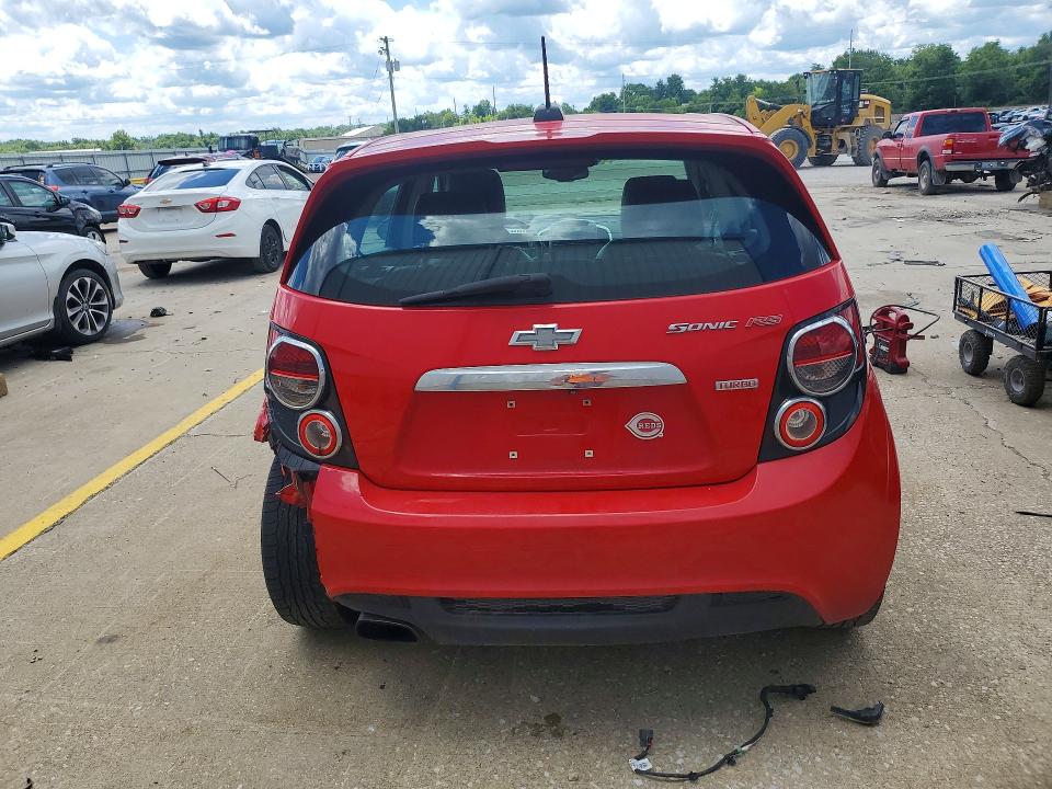 57486096 :رقم المزاد ، 1G1JG6SB5F4119285 vin ، 2015 Chevrolet Sonic مزاد بيع