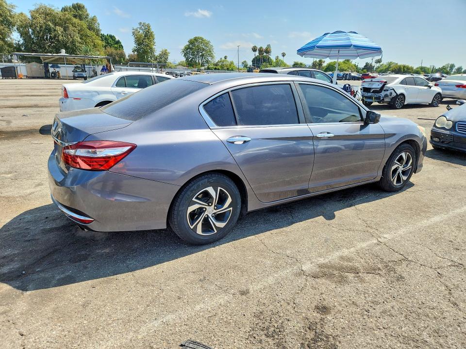 Продаж на аукціоні авто 2017 Honda Accord, vin: 1HGCR2F37HA165423, номер лоту: 57955796