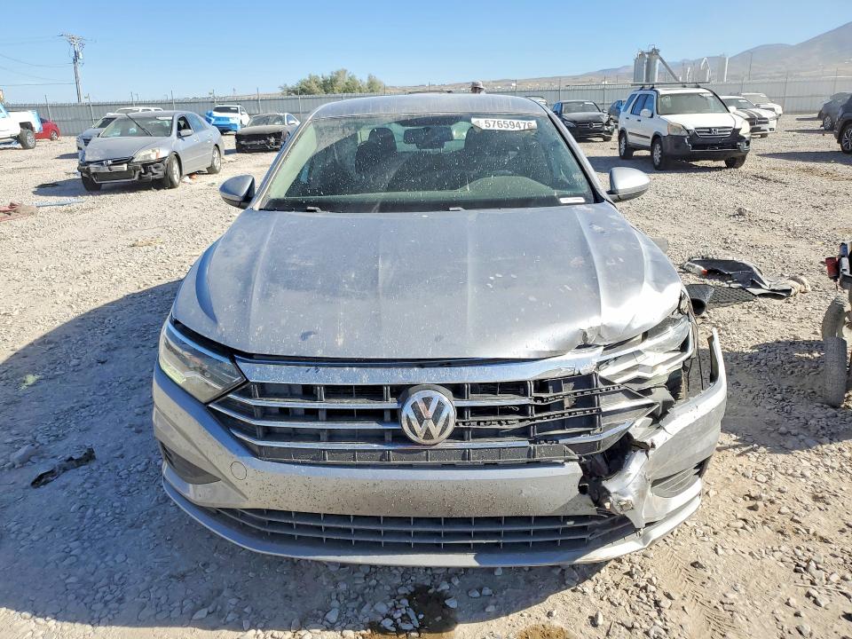 Продажа на аукционе авто 2021 Volkswagen Jetta, vin: 3VWC57BUXMM103269, номер лота: 57659476