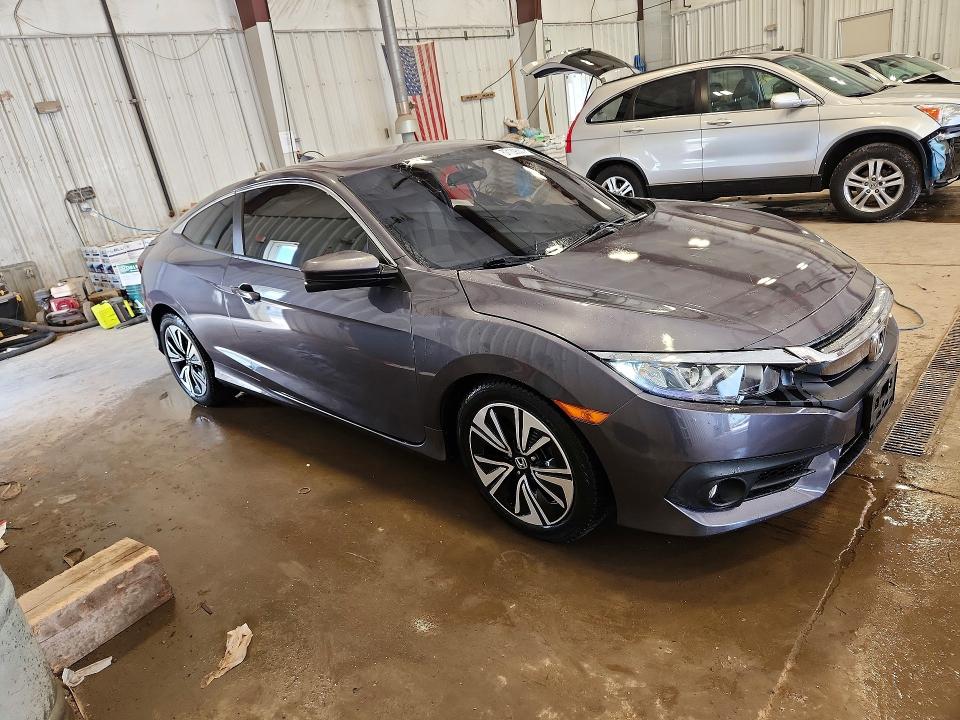 Продаж на аукціоні авто 2018 Honda Civic, vin: 2HGFC3B33JH355561, номер лоту: 57139556