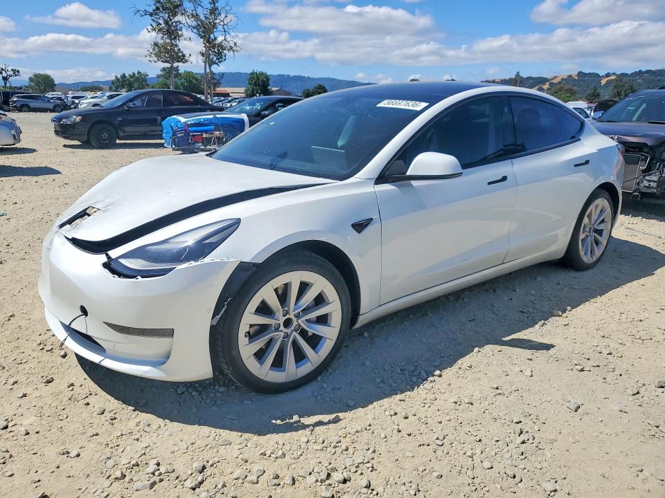 56697636 :رقم المزاد ، 5YJ3E1EA7MF077574 vin ، 2021 Tesla Model 3 مزاد بيع