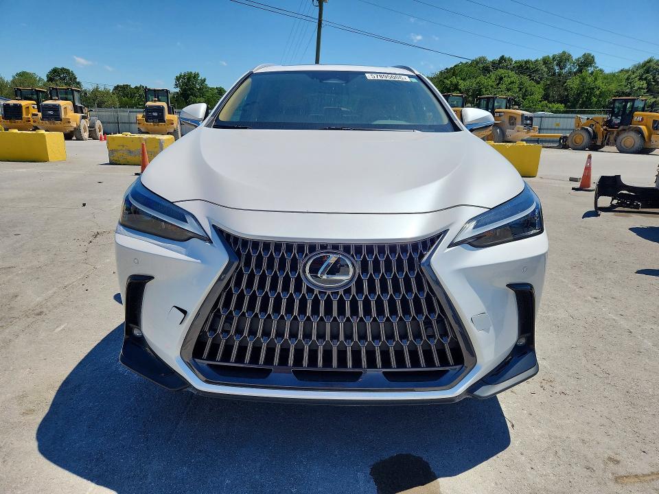 57895006 :رقم المزاد ، 2T2GGCEZ1NC011570 vin ، 2022 Lexus Nx 350 مزاد بيع