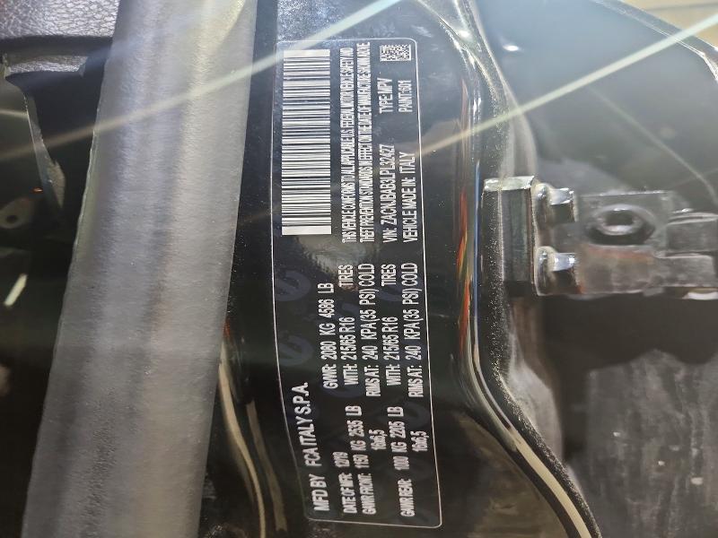 55781286 :رقم المزاد ، ZACNJBAB3LPL32427 vin ، 2020 Jeep Renegade مزاد بيع