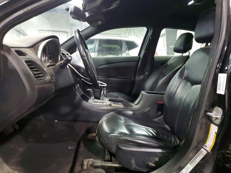 56775586 :رقم المزاد ، 1C3BC2FG0BN623581 vin ، 2011 Chrysler 200 مزاد بيع