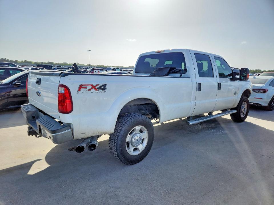 58374176 :رقم المزاد ، 1FT8W3BT3FEA83624 vin ، 2015 Ford F350 مزاد بيع