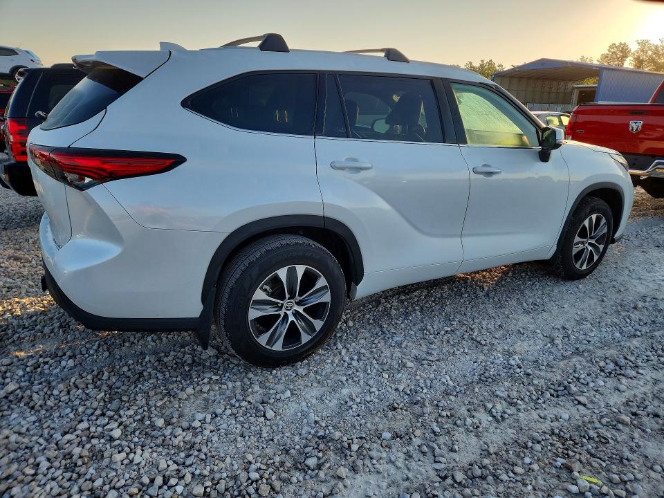 Aukcja sprzedaży 2022 Toyota Highlander, vin: 5TDHZRBH2NS253762, numer aukcji: 55967436