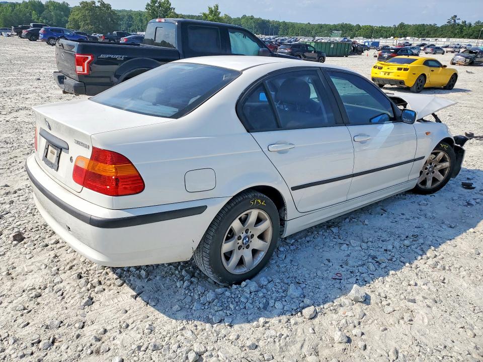 85611465 :رقم المزاد ، WBAET37492NG72717 vin ، 2002 Bmw 325 مزاد بيع