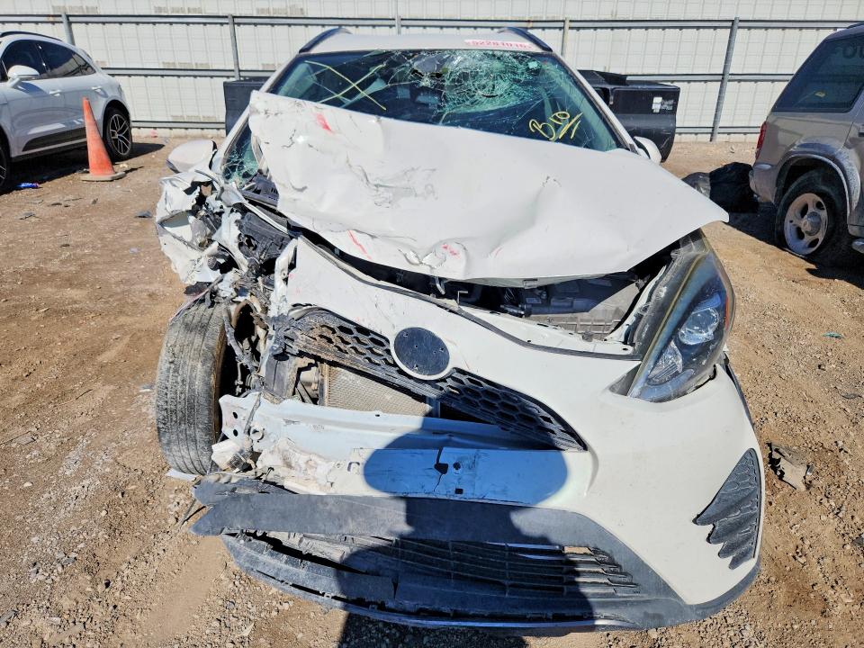 Продаж на аукціоні авто 2018 Toyota Prius C, vin: JTDKDTB35J1606718, номер лоту: 52281016
