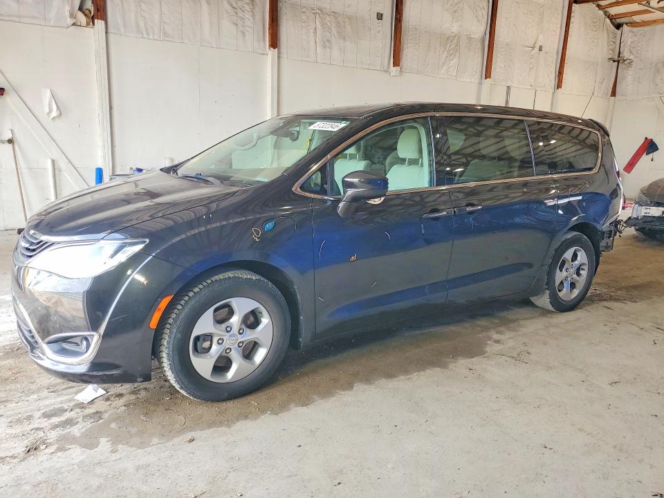 57322846 :رقم المزاد ، 2C4RC1H77JR126997 vin ، 2018 Chrysler Pacifica مزاد بيع