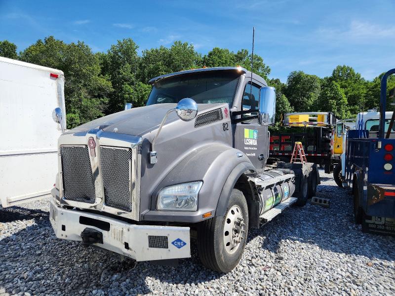 55978626 :رقم المزاد ، 1NKZD30X8LJ388375 vin ، 2020 Kenworth Construction مزاد بيع