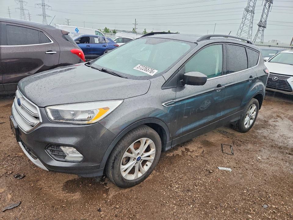 2018 Ford Escape მანქანა იყიდება აუქციონზე, vin: 1FMCU0GD2JUB06630, აუქციონის ნომერი: 57226576