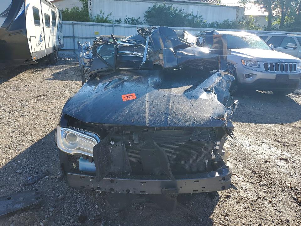 47719116 :رقم المزاد ، 2C3CCAEG5JH227802 vin ، 2018 Chrysler 300 مزاد بيع