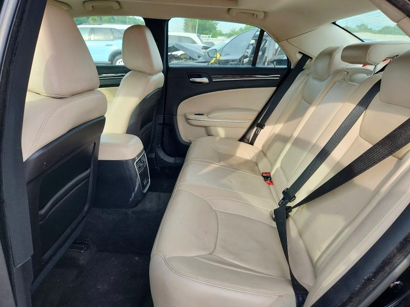 58364346 :رقم المزاد ، 2C3CCARG1GH164412 vin ، 2016 Chrysler 300 مزاد بيع