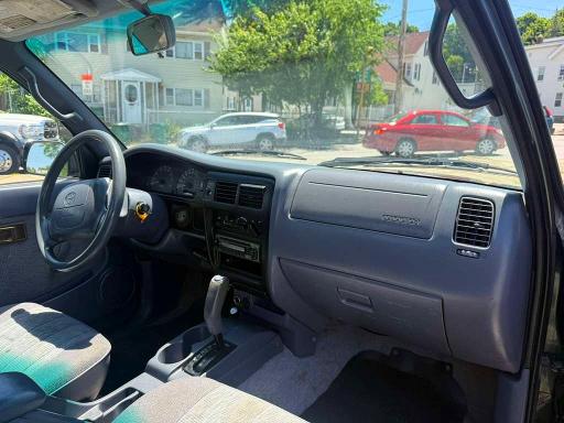 Auction sale of the 1999 Toyota Tacoma, vin: 4TANM92N7XZ446588, lot number: 56840086