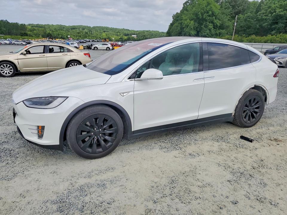 Продажа на аукционе авто 2016 Tesla Model X, vin: 5YJXCAE20GF006978, номер лота: 57563286