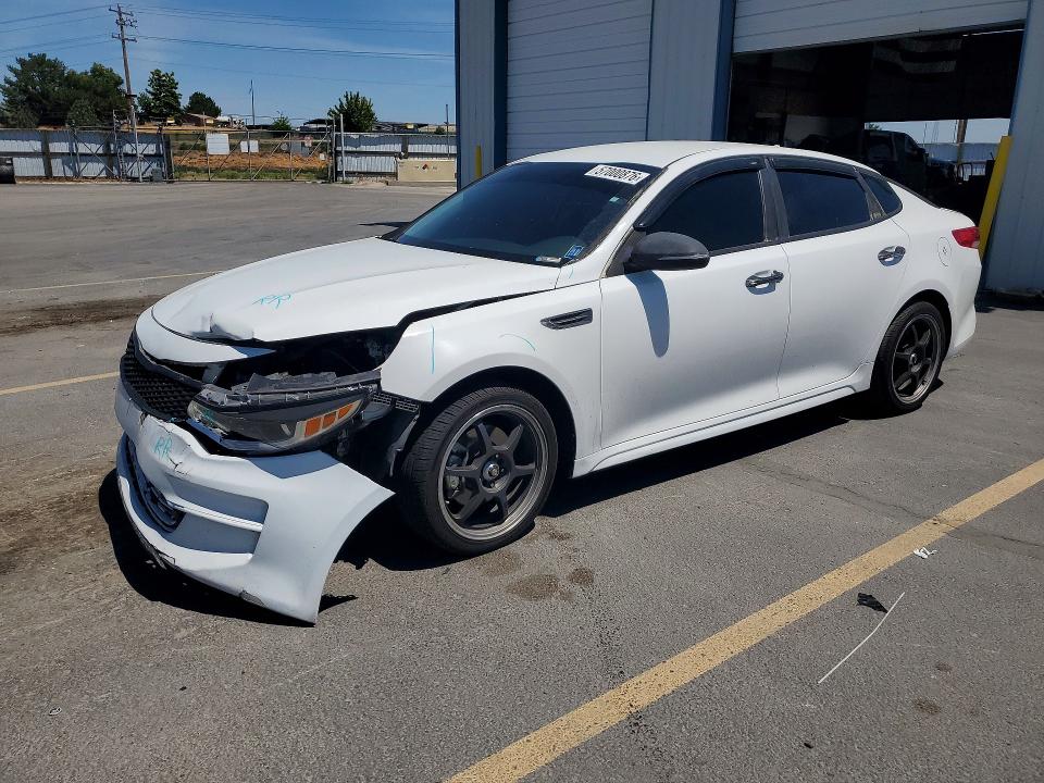 2018 Kia Optima მანქანა იყიდება აუქციონზე, vin: 5XXGT4L30JG262331, აუქციონის ნომერი: 57000876