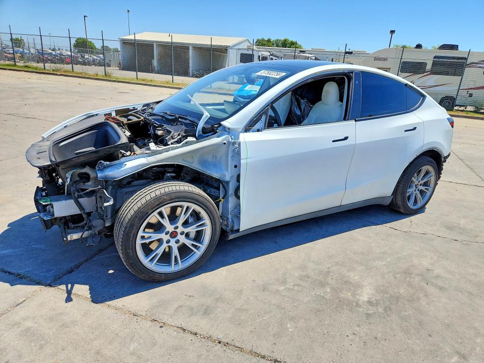 57582256 :رقم المزاد ، 5YJYGDEE6LF023749 vin ، 2020 Tesla Model Y مزاد بيع
