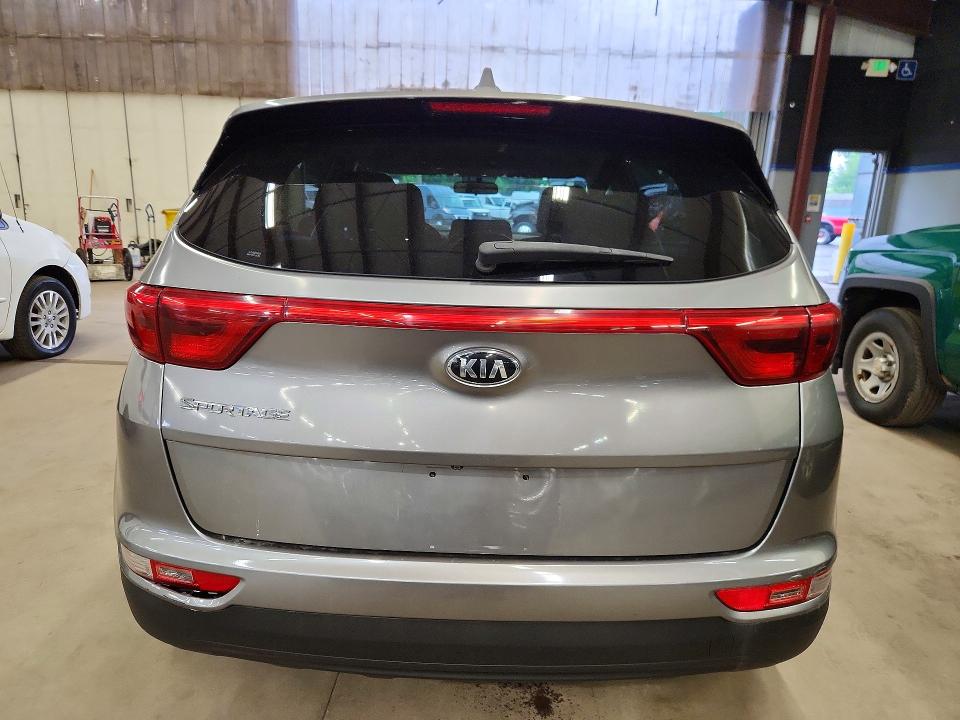 2018 Kia Sportage მანქანა იყიდება აუქციონზე, vin: KNDPMCAC1J7359511, აუქციონის ნომერი: 58659286