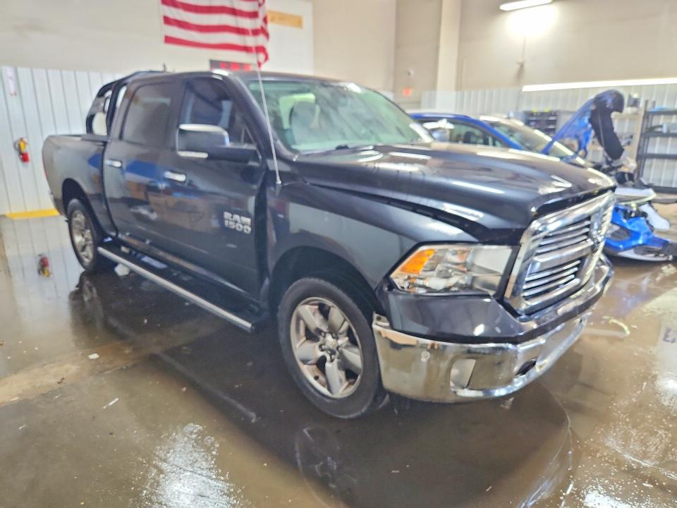 55597556 :رقم المزاد ، 1C6RR7LG2HS583192 vin ، 2017 Ram 1500 مزاد بيع