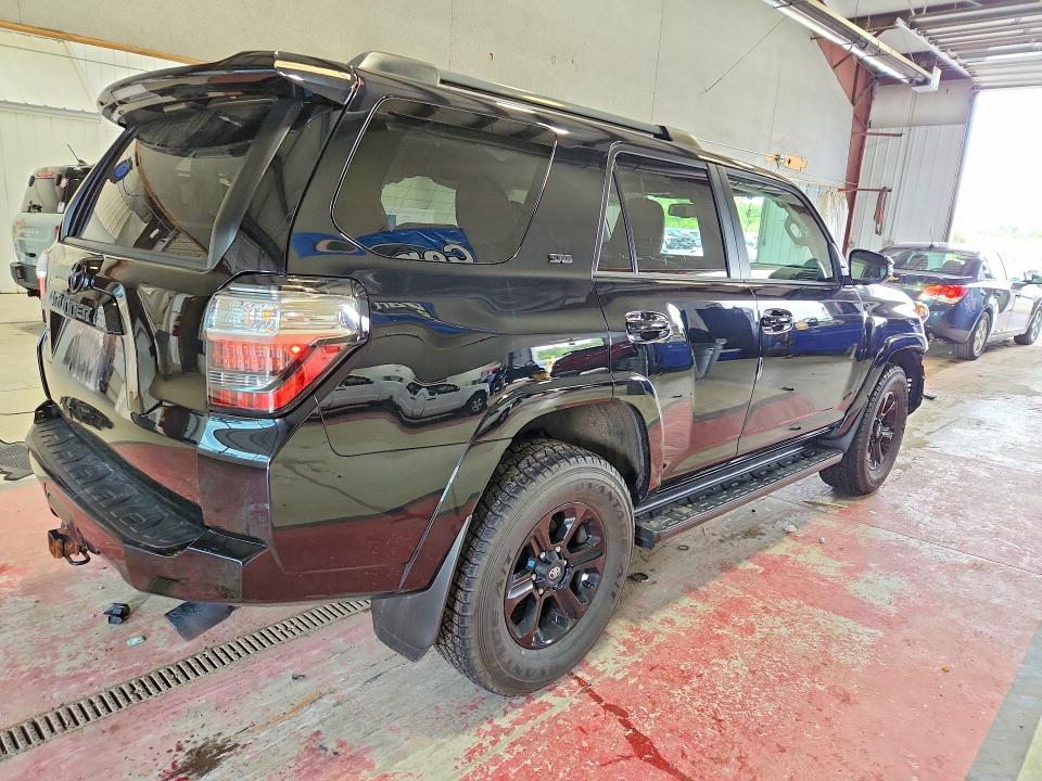 57888296 :رقم المزاد ، JTENU5JR3N6052176 vin ، 2022 Toyota 4runner مزاد بيع