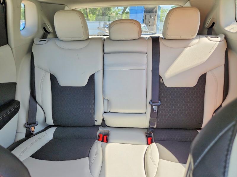 58121506 :رقم المزاد ، 3C4NJCBBXKT730748 vin ، 2019 Jeep Compass مزاد بيع