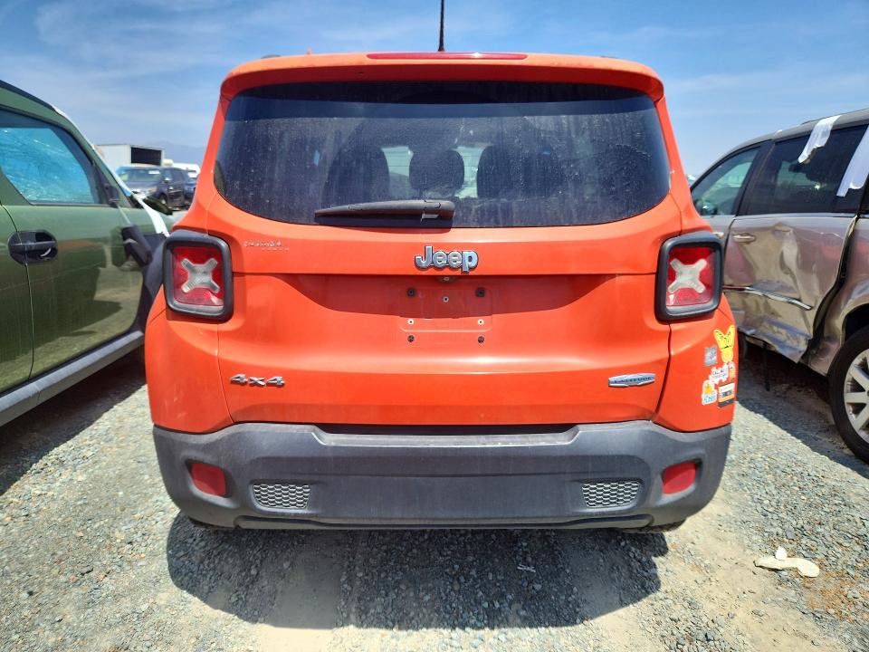 2015 Jeep Renegade მანქანა იყიდება აუქციონზე, vin: ZACCJBBT3FPB17670, აუქციონის ნომერი: 55377826