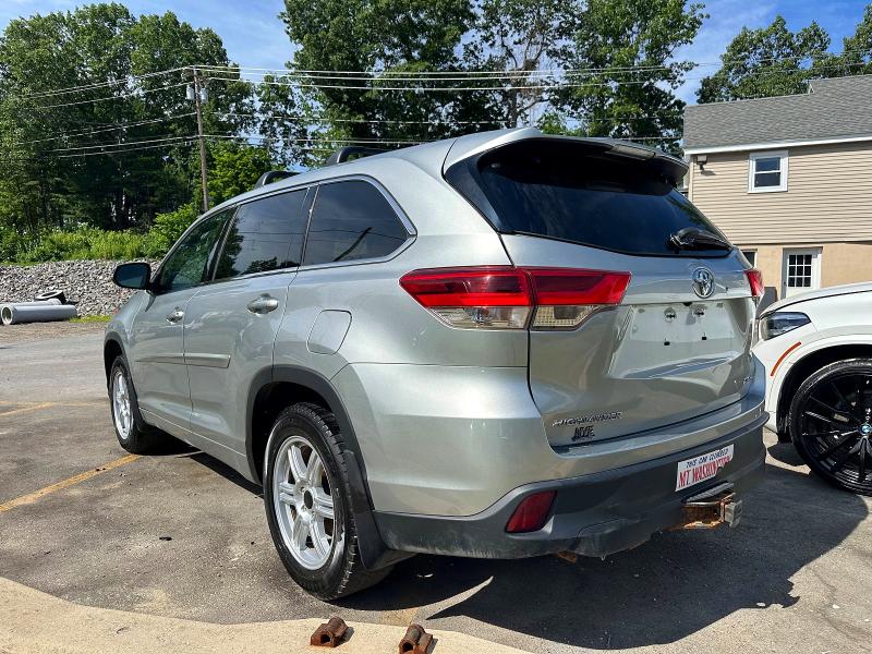 Продаж на аукціоні авто 2018 Toyota Highlander, vin: 5TDBZRFH4JS906070, номер лоту: 58079316