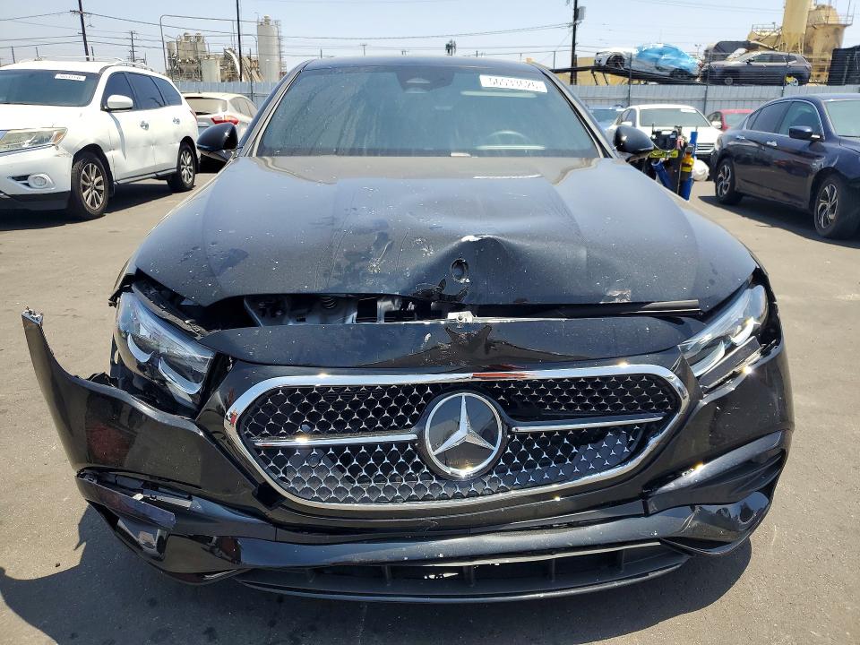 Продажа на аукционе авто 2026 Mercedes-benz E, vin: W1KLF4GB1TA202649, номер лота: 56533626