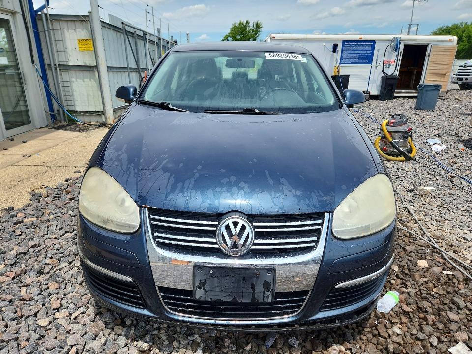 2009 Volkswagen Jetta მანქანა იყიდება აუქციონზე, vin: 3VWRZ71K09M092983, აუქციონის ნომერი: 58829446