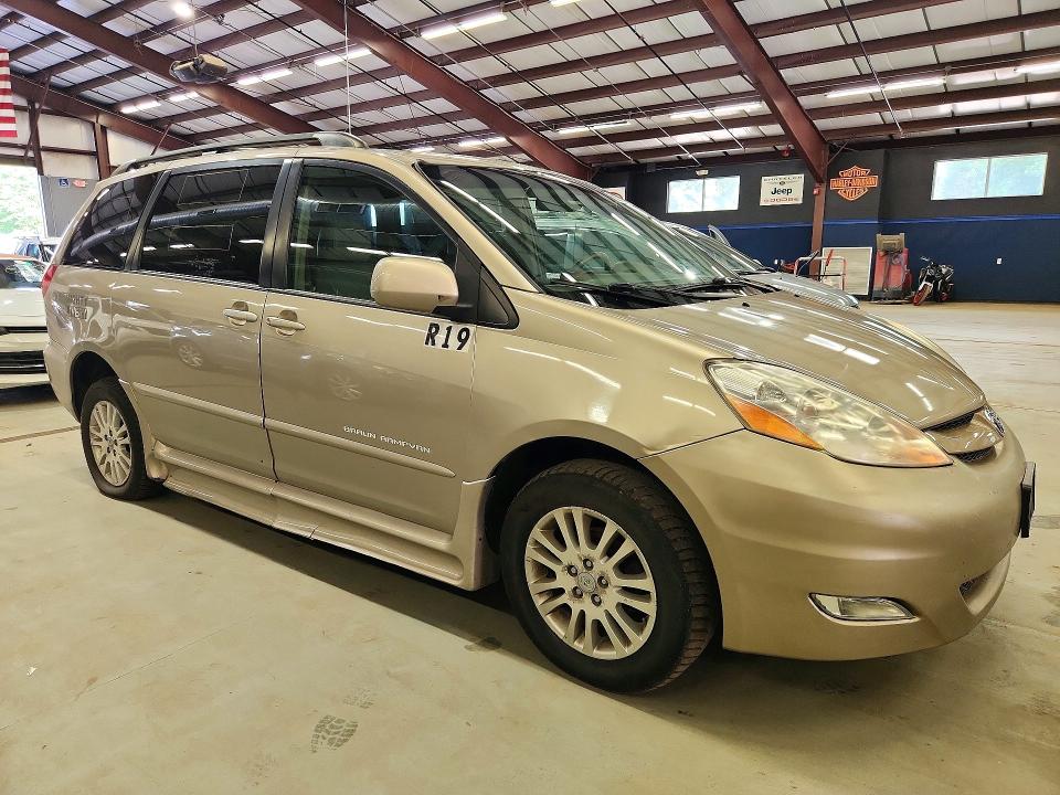 58573226 :رقم المزاد ، 5TDZK22C47S030467 vin ، 2007 Toyota Sienna مزاد بيع