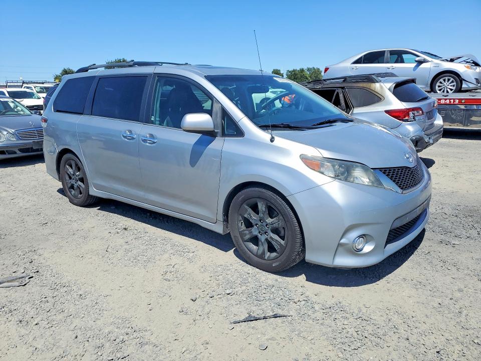 Продажа на аукционе авто 2014 Toyota Sienna, vin: 5TDXK3DC9ES470675, номер лота: 56993656