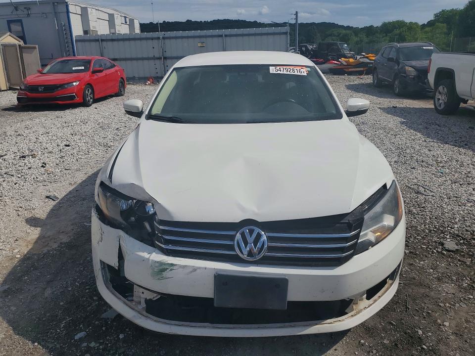 54792816 :رقم المزاد ، 1VWBH7A34DC084604 vin ، 2013 Volkswagen Passat مزاد بيع
